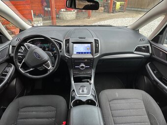Ford Galaxy - 12