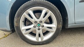 ŠKODA ROOMSTER 1.6 16V SPORT 77KW ŠKODA SERVIS - 12