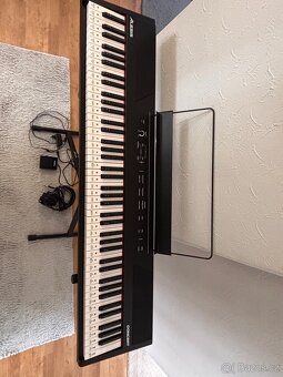Klávesy alesis concert - 12