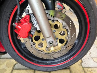 Suzuki RF 600 R - 12