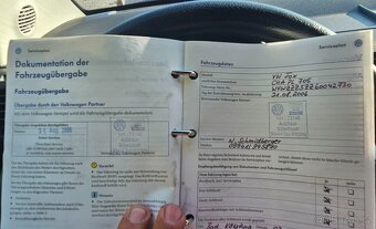 Vw Fox 1.2 i  40 Kw Auto na Opravu Dovoz SRN - 12