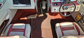 Loď SEA RAY, motor MERCRUISER s přívěsem RUSCHMEIER - 12