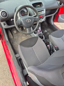 prodám toyotu aygo - 12