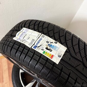 MERCEDES V W447 5x112 R18 ET52+NOVÉ ZIMNÍ 245/45R18 - 12