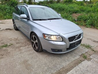 Volvo V 50 2.0 Diesel 100kw Kombi Automat Klima/Na opravu//. - 12