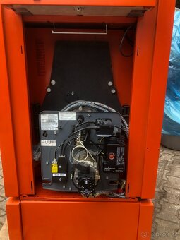 Prodám  kotel na olej  22 KW - 12