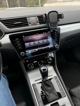 Pronájem Škoda Superb 5500,-Kč Taxi Bolt 2.0 TDI automat - 12