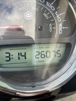 Piaggio Beverly 300 i.e. rok 2016 - 12