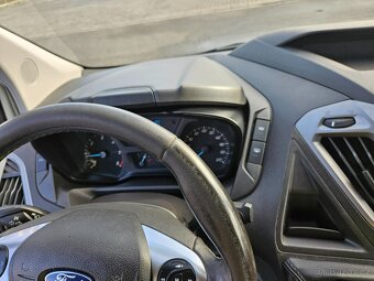 Ford Transit Custom 2,0 TDCi 96 kW 6 míst - 12