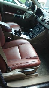 Volvo XC90 D5, 2x majitel, serviska, nezávislé topení, xenon - 12