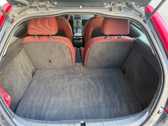 Volvo C30, 1.6D, 80kw Man. - 12