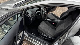 Toyota Avensis 2.2d 110kw automat, navi, kombi - 12