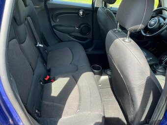 Mini Cooper 1.5 benzín 2019 - 12
