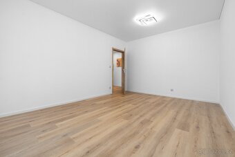 Prodej byt 3+1, Šternberk, 72 m² - 12