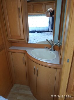 Karavan Hobby Prestige 650 / předstan - 12
