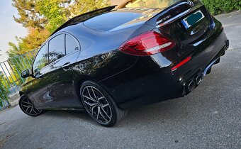 Mercedes Benz E53 AMG - 12