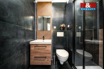 Prodej bytu 1+kk, 35 m², Hradec Králové, ul. Třebechovická - 12
