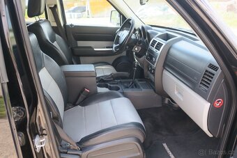 DODGE NITRO 2.8 CRDi SXT, BEZ KOROZE - 12