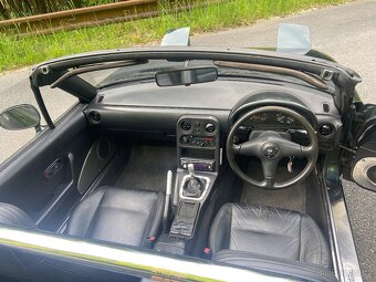 Mazda Eunos Roadster (mx5 miata) - 12