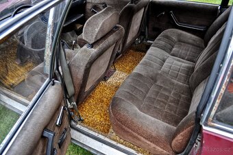 Tatra 613 chromka - 12