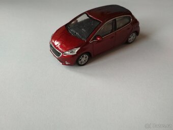 modely - autíčka Peugeot - 12