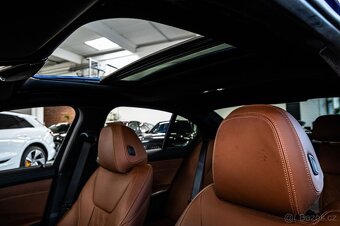 BMW 330 - 12