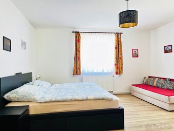 Kompletní ložnice Malm IKEA - 12