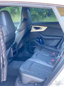 Audi Q8 - 12