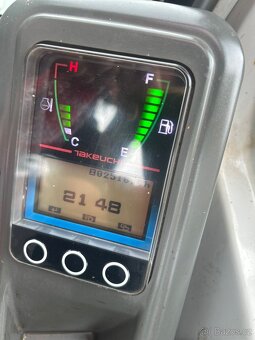 Takeuchi tb216 rok 2018 - 12