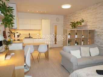 Prodej moderního bytu 1+kk, ul. Střední 622/34, Brno - 12