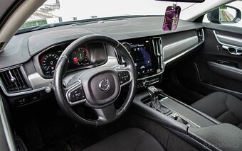 Volvo V90 D4 2.0L 140kW automat - 12
