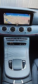 Mercedes E300 de - 12