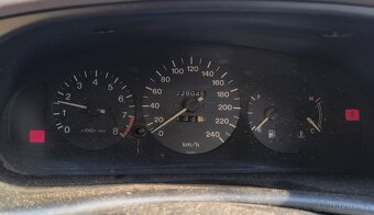 Mazda Xedos 6 V6 2.0, 106 kW, 1994 - 12