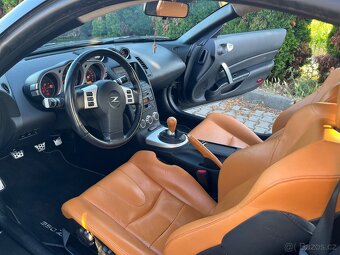 Nissan 350z - 12