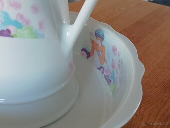 PORCELÁNOVÁ MYCÍ SOUPRAVA FRANCIE - 12