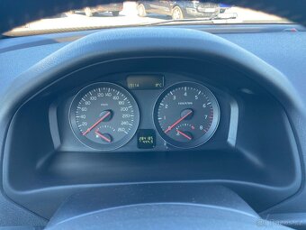 Volvo C30 1.6 74 kW, manuál, r. v. 2010 - 12
