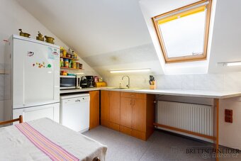 Rodinný dům s potenciálem dvougeneračního bydlení nebo podni - 12