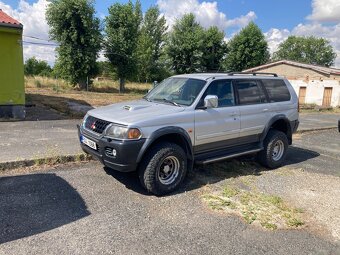 Mitsubishi Pajero Sport 2,5 D - 12