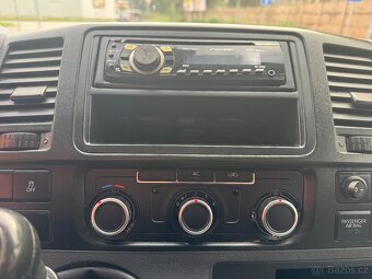 Volkswagen Transporter T5 Long 2.0 TDI - 12