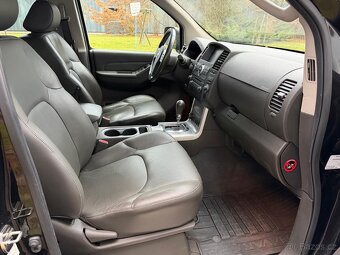 Nissan Navara 3,0 DCi V6 4WD/automat/35 tkm - 12