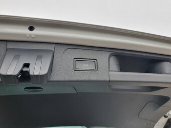VW Passat GTE Variant 1.4TSI 160kW DSG - záruka Autodraft - 12
