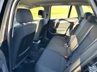 BMW X1 2,0i 135kw (benzin) X-Drive - 12