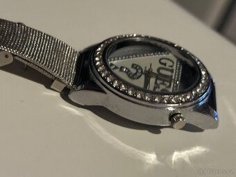 Hodinky guess funkcni top stav - 12
