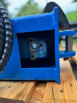 Hydraulický vrták pro nakladače a bagry od 0,7t do 3,5t. - 12