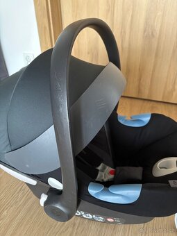 Autosedačka Cybex + isofixová základna - 12