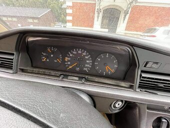 Mercedes Benz 190E 1.8 - 12