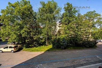 Byt 2+1, 69 m², družstevní – Strašnice, velkorysý prostor s  - 12