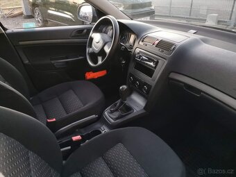 Škoda Octavia 1.6 i - 12