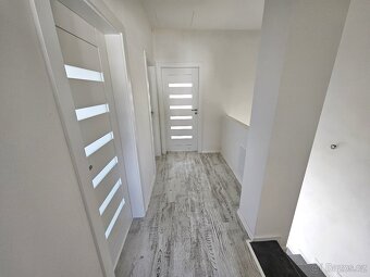 Prodej domu 98 m² s pozemkem 428 m² - 12