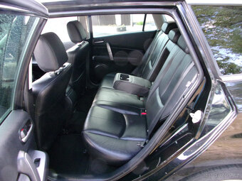 Mazda 6 Dynamic sport 2.5i 16V kombi,xenony,kůže,BOSE - 12